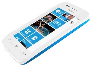 Телефон Nokia Lumia 710