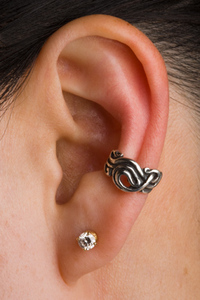 Ear cuff