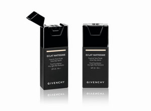 Тональный крем Givenchy Eclat Matissime