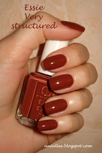 Лак Essie Very structured