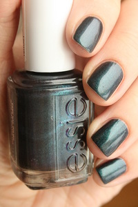 essie dive bar