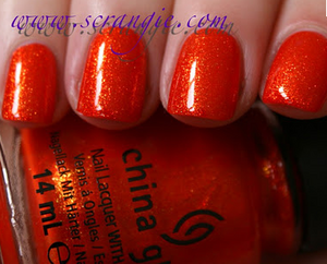 China Glaze - Riveting