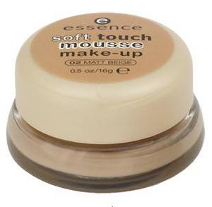 Essence Soft Touch Mousse Make-up