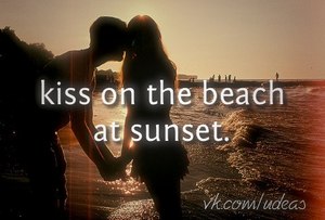 kiss on the beach on sunset =)