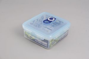 Контейнеры Tupperware