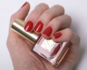 Лак Estee Lauder, оттенок 21 Pure Red