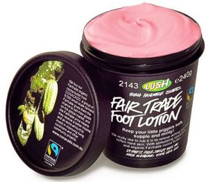 "розовые пяточки" из Lush