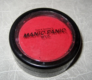 тени для век "Manic Panic" красные