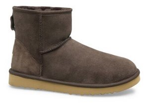 Ugg classic mini