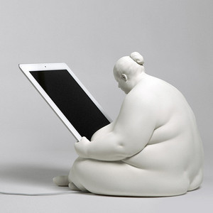 iPad Docking Station: Venus of Cupertino