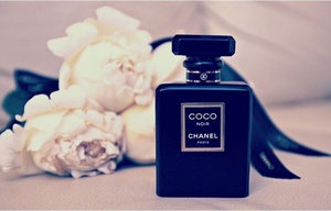 Chanel Noir