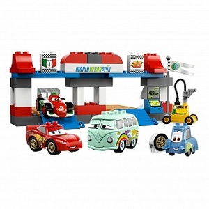 Конструктор Lego DUPLO Пит-стоп, лего 5829