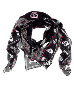 Skull scarf