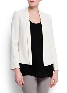 Minimalistic cut blazer