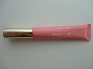 Блеск выравнивающий кожу губ Eclat Minute от Clarins