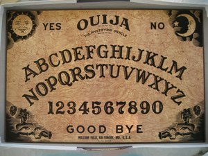 настольное предсказание OUIJA!