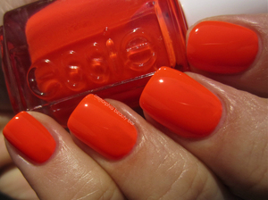 Essie – Saturday Disco Fever