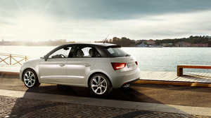 audi a1 sportback white