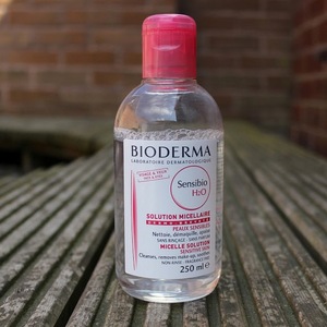 мицеллярная вода Bioderma