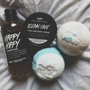 что-нибудь из lush