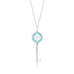 knot key pendant