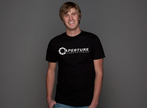 T-Shirt Portal 2 Aperture 80's Logo Premium Tee