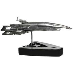 Normandy SR-1 Ship Replica