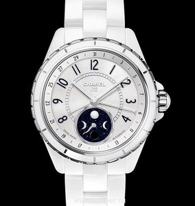 Часы Chanel J12