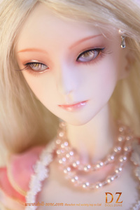 Dollzone Tulip