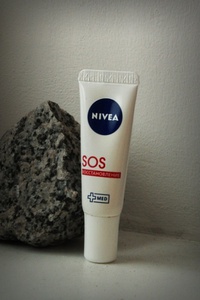 Бальзам для губ SOS Восстановление от Nivea