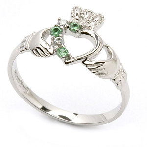 Claddagh ring