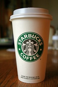 большой макиато из Starbucks