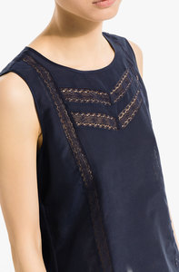 TOP WITH LACE TRIM