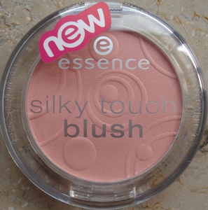 Essence silky touch blush