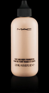 MAC Face and body foundation