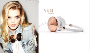 friends taylor headphones