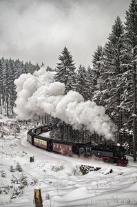 Сфоткать поезд зимой