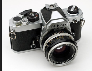 Пленочный фотоаппарат Nikon FM