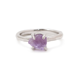 LEIA RING WITH AMETHYST