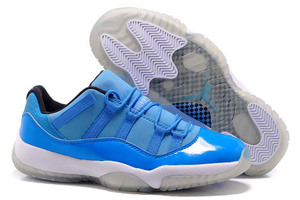 Nike Retro Jordan 11 Low "Pantone" Sports Trainers - Colorway: Black White and University Blue