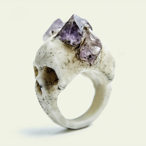 Bifacial Skull ring