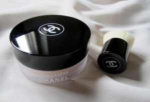 Chanel Vitalumiere Loose Powder Foundation