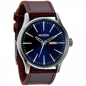 Какие нибудь недорогие стрелочные часы Nixon SENTRY LEATHER A/S