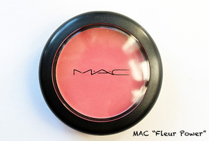 Румяна MAC Fleeting Romance