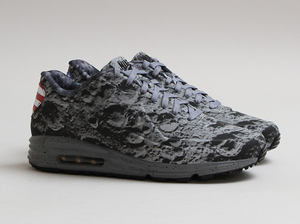 NIKE AIR MAX LUNAR90 “MOON”