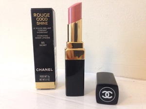 Помада Chanel Rouge Coco Shine