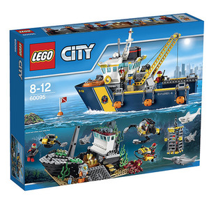 Конструктор LEGO City 60095 Корабль исследователей морских