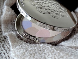 Guerlain Meteorites Compact