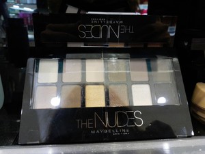 палитра теней the Nudes