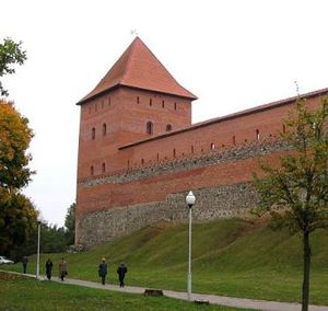 Беларусь, Лидский замок